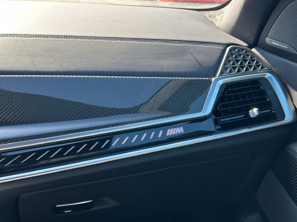 Thumbnail: 2027 BMW X7 - 26