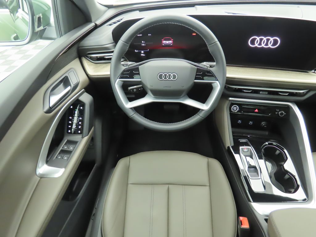 Thumbnail: 2025 Audi Q5 - 11