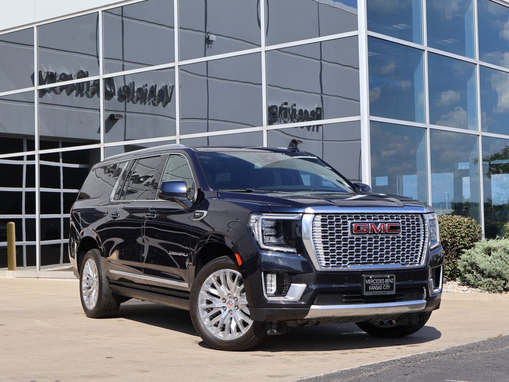 Midnight Blue Metallic 2024 GMC Yukon XL SUV / Crossover Four-Wheel Drive 
