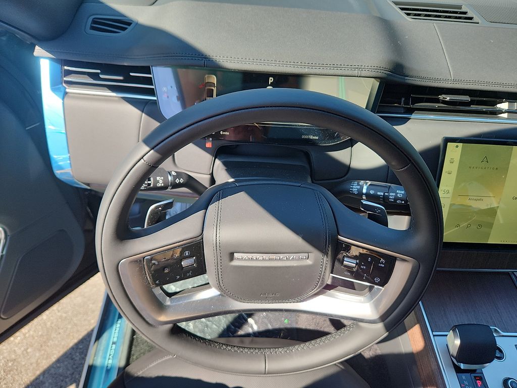 Thumbnail: 2027 Land Rover Range Rover - 9