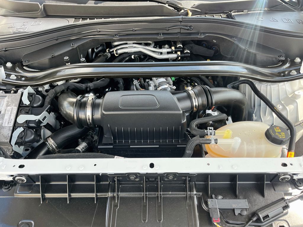 2025 Lincoln Aviator Reserve White at AutoSavvy Houston Southwest