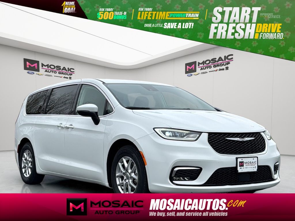 Used 2023 Chrysler Pacifica Touring L Vans