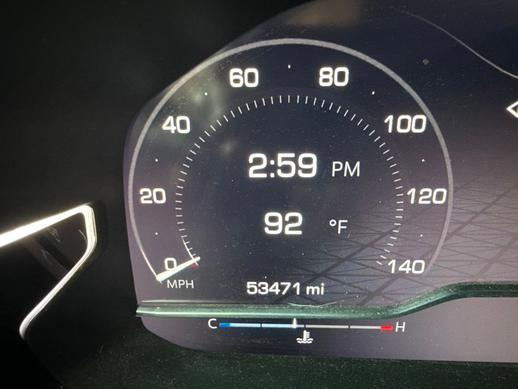 2023 White Frost Tricoat GMC Yukon Denali Ultimate 4X4 SUV