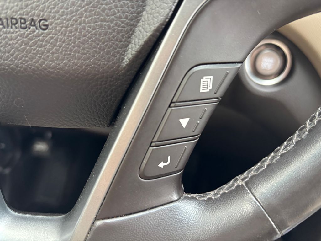 Thumbnail: 2014 Hyundai Santa Fe - 14