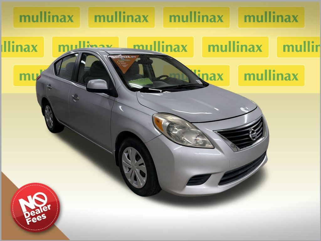 2012 Nissan Versa 1.6 SV
