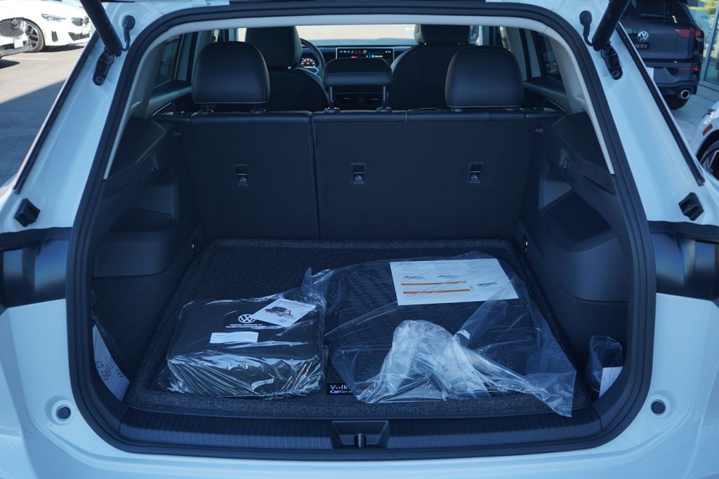 Thumbnail: 2026 Volkswagen Tiguan - 11