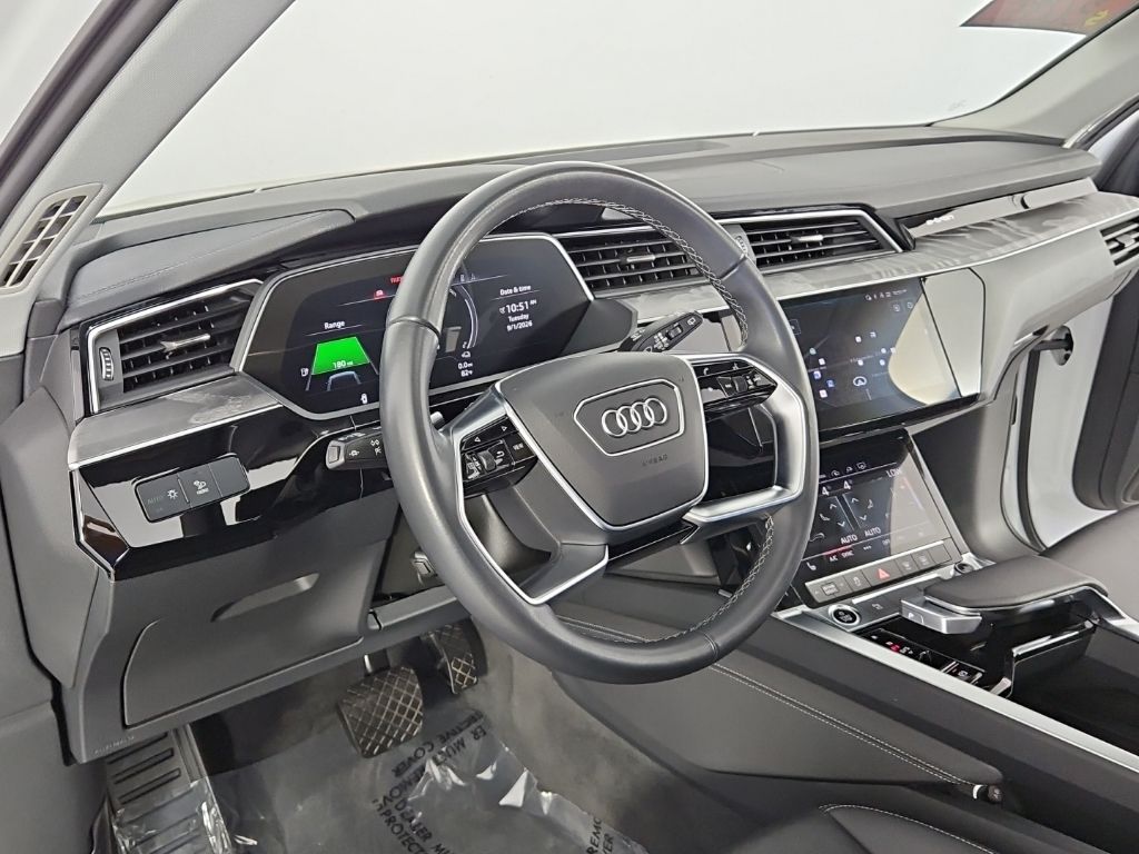 Thumbnail: 2024 Audi Q8 e-tron - 32