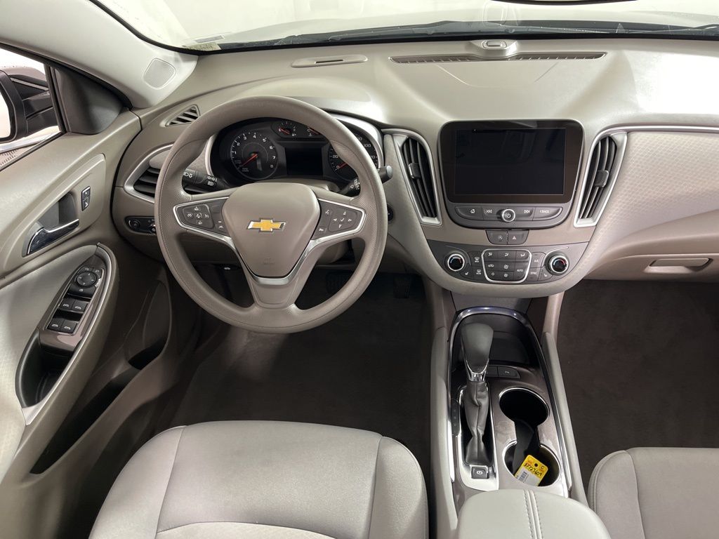 Thumbnail: 2025 Chevrolet Malibu - 5