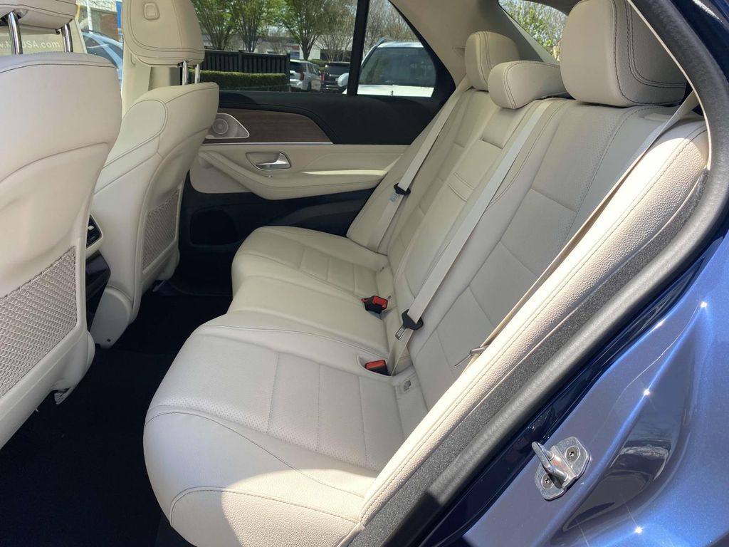 2025 Mercedes-Benz GLE 350 13