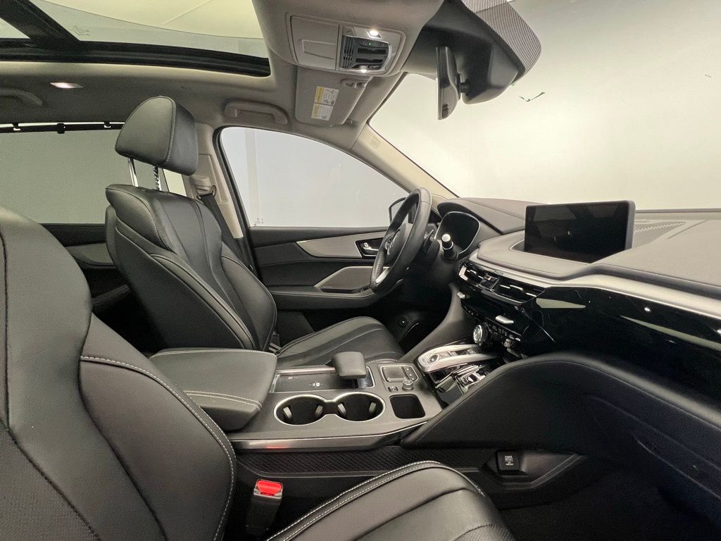 Thumbnail: 2023 Acura MDX - 6