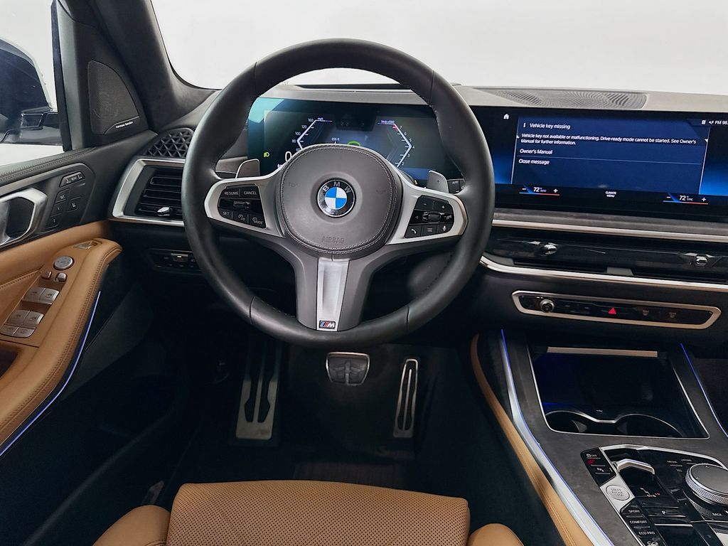 Thumbnail: 2023 BMW X7 - 23