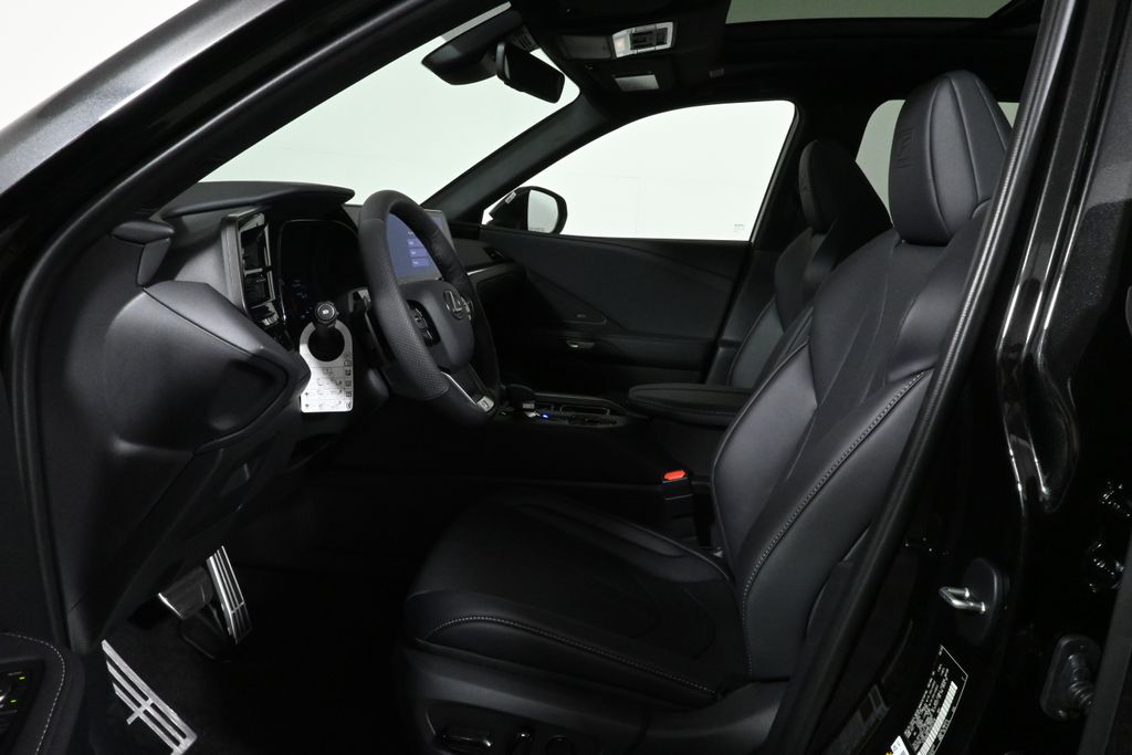 Thumbnail: 2025 Lexus TX - 3