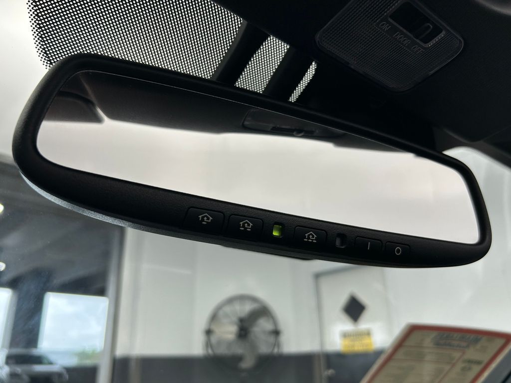 Used 2016 Ceramic Metallic Mazda Grand Touring image 21