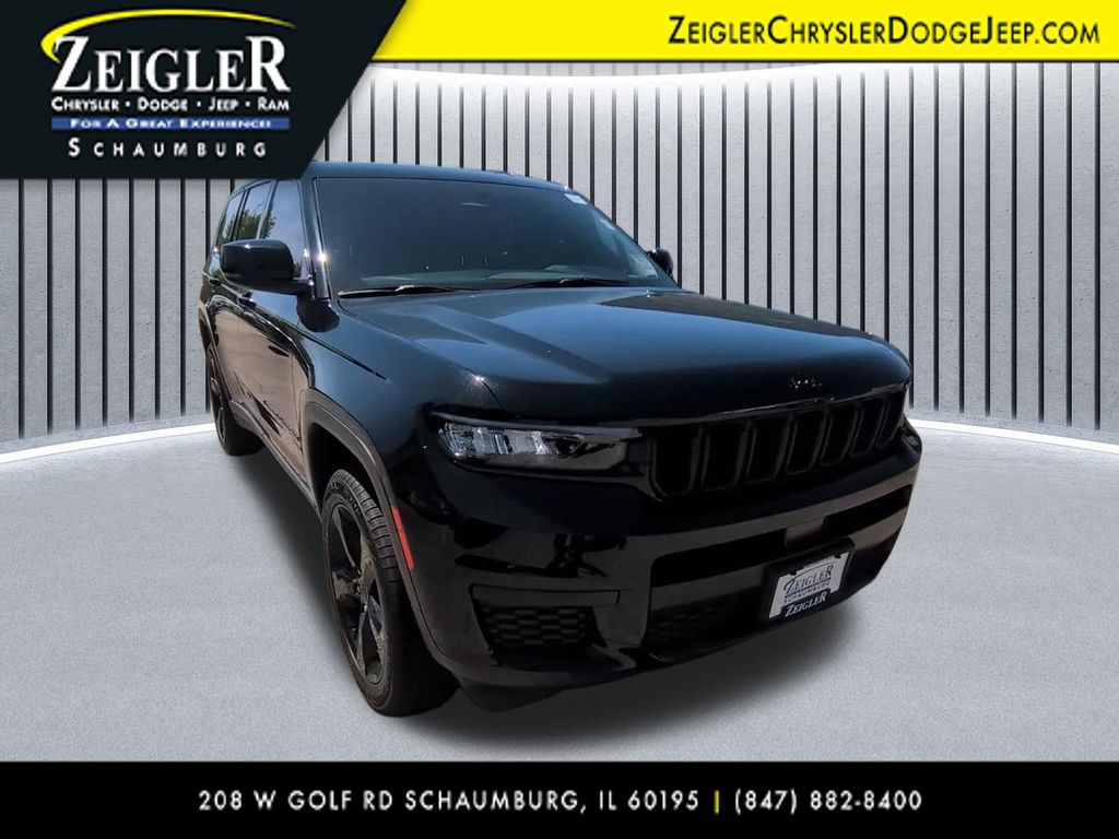 Diamond Black Crystal Pearlcoat 2023 Jeep Grand Cherokee L SUV / Crossover Four-Wheel Drive 8-Speed Automatic