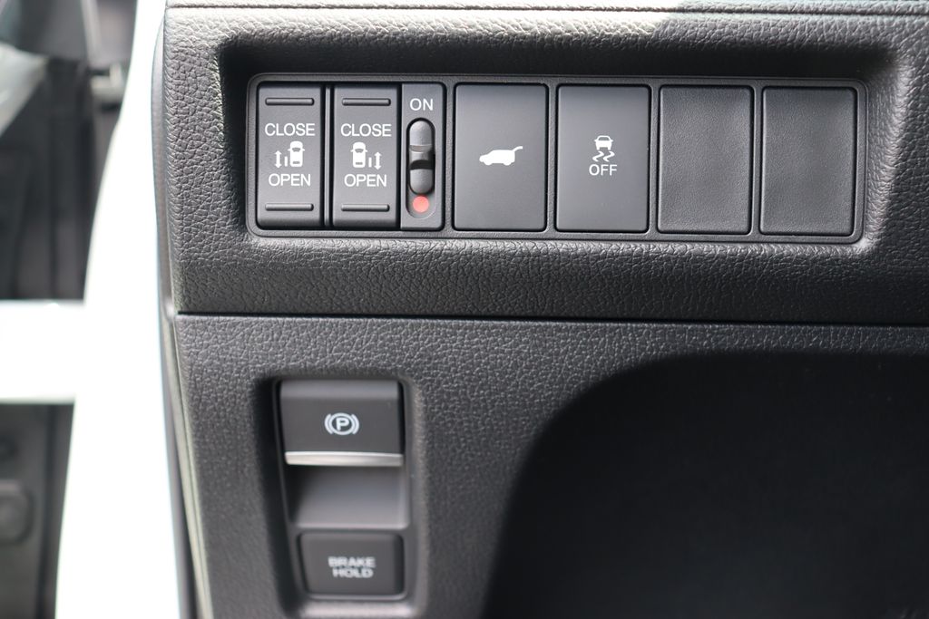 Thumbnail: 2026 Honda Odyssey - 30