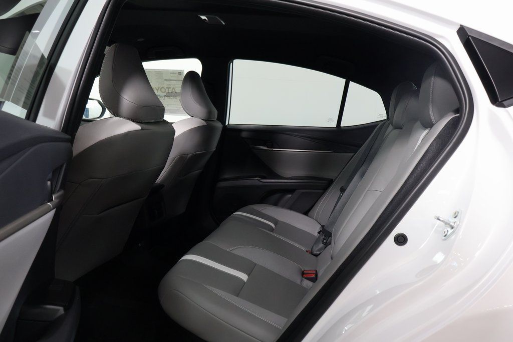 Thumbnail: 2025 Toyota Camry - 6