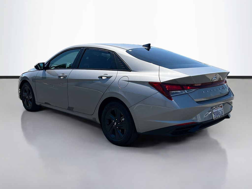 Thumbnail: 2023 Hyundai Elantra - 5