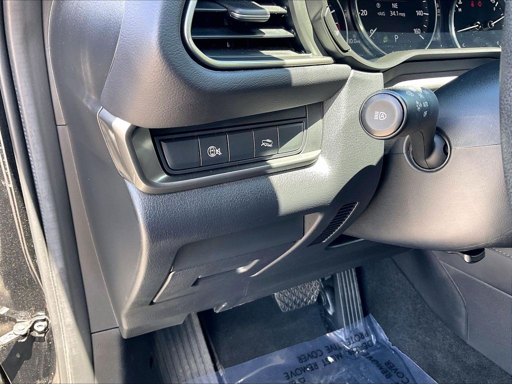 2024 Mazda CX-30 — photo 25