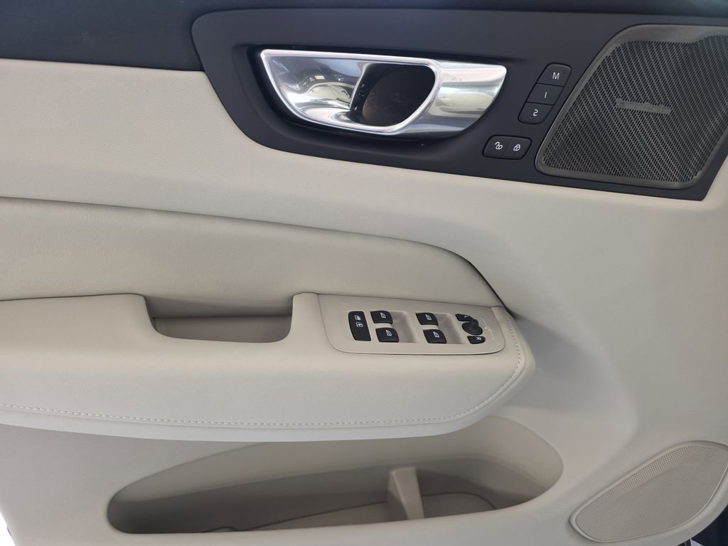 new 2026 Volvo XC60 car, priced at $61,155
