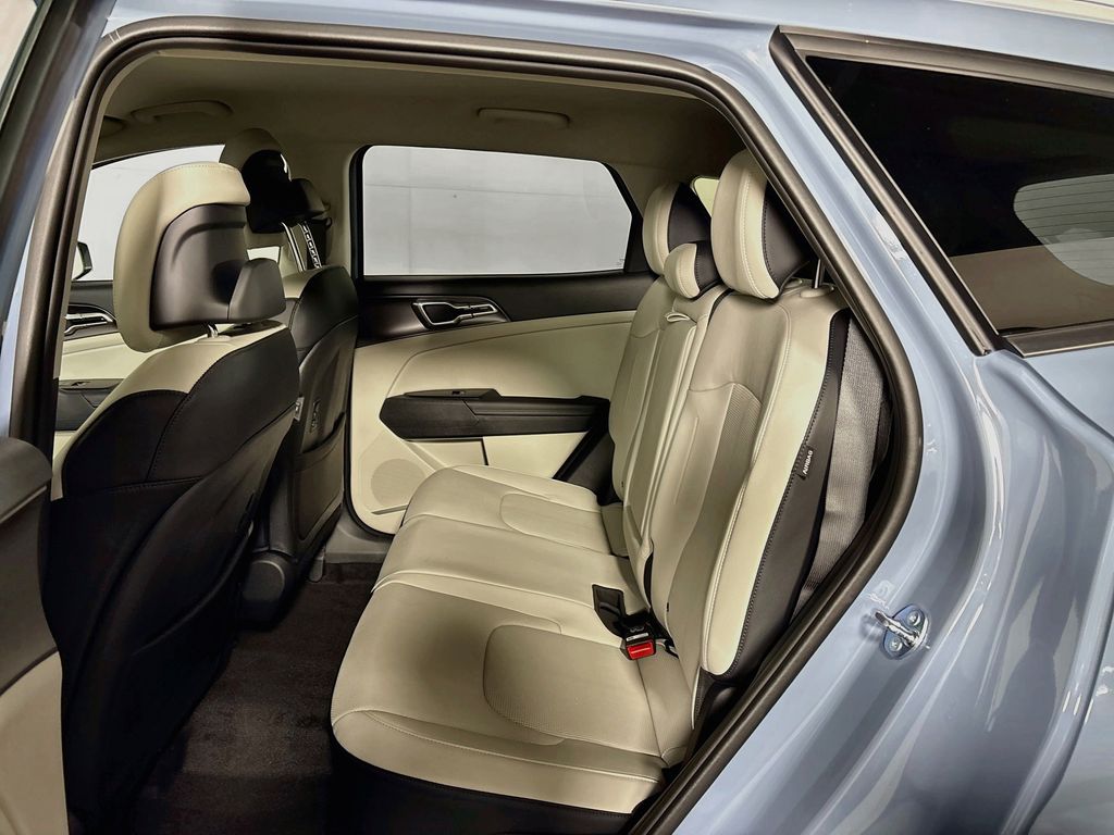 2027 Kia Sportage Hybrid EX