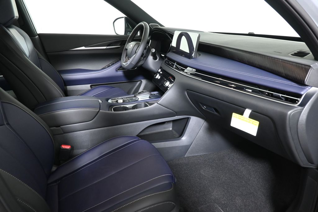 Thumbnail: 2026 INFINITI QX60 - 21