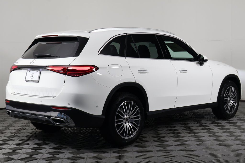 Thumbnail: 2026 Mercedes-Benz GLC - 2