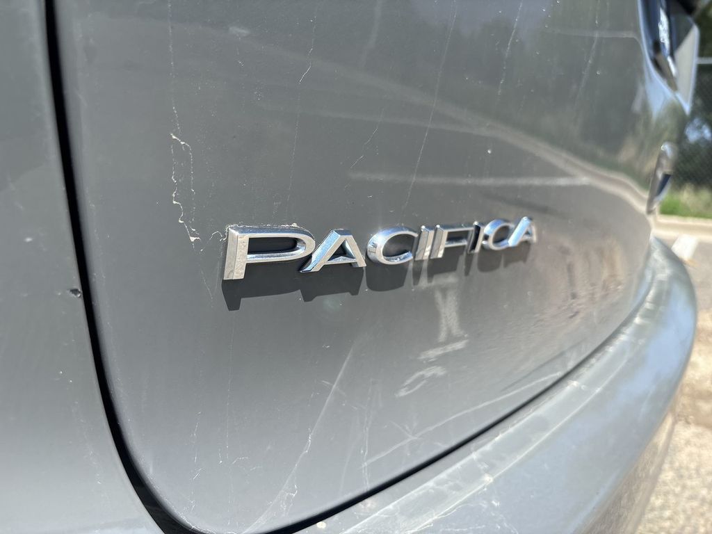 Used 2022 Chrysler Pacifica Van