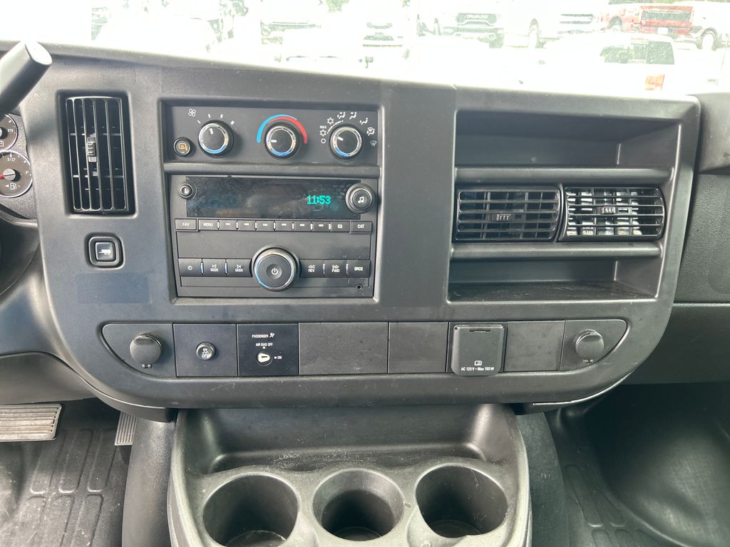 Certified Used 2025 White GMC Work Van image 18