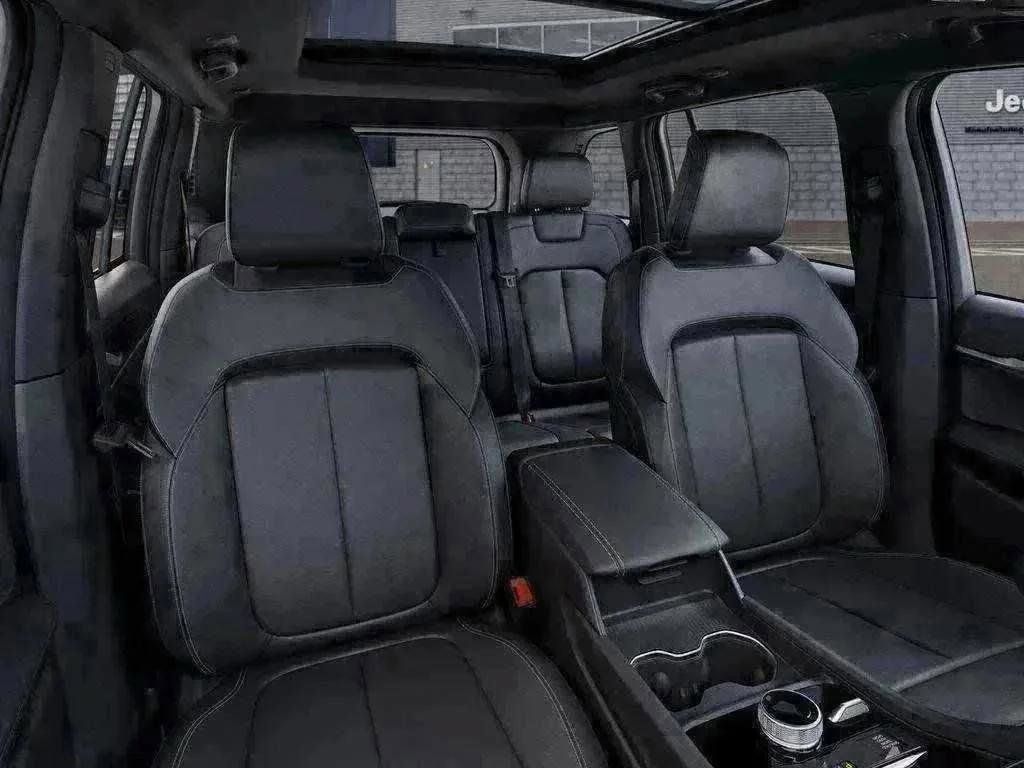 Used 2026 Jeep Grand Cherokee SUV
