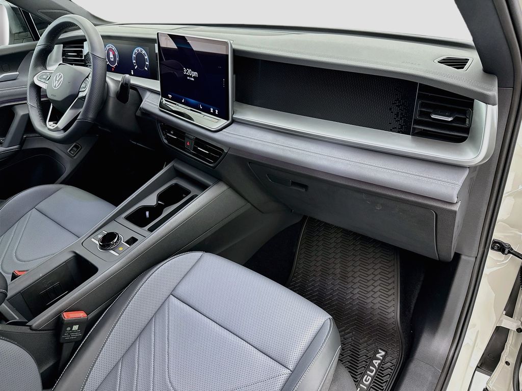Thumbnail: 2026 Volkswagen Tiguan - 15