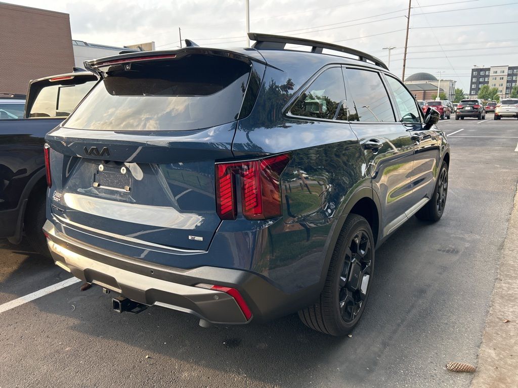Thumbnail: 2025 Kia Sorento - 3