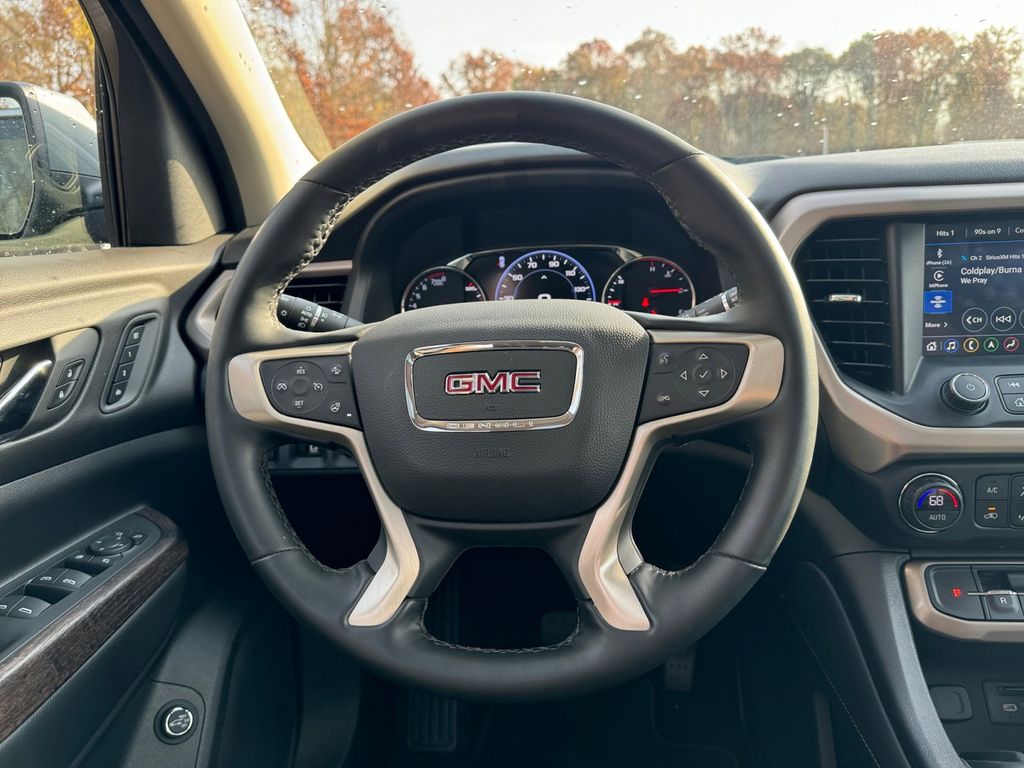 2023 GMC Acadia Denali 11