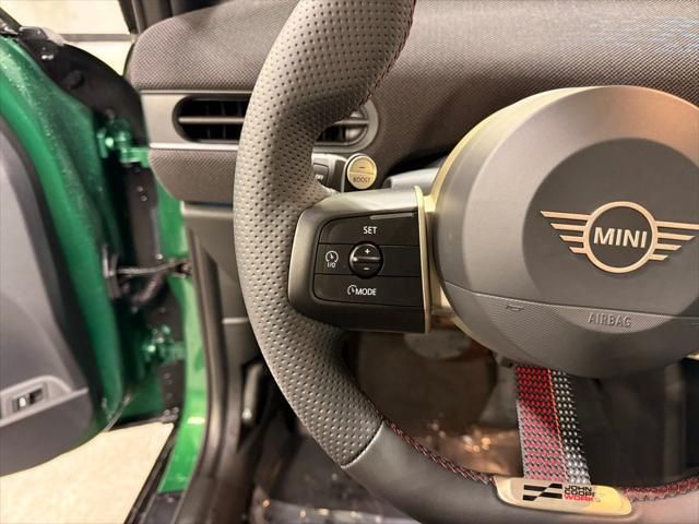 Thumbnail: 2026 MINI Cooper - 13