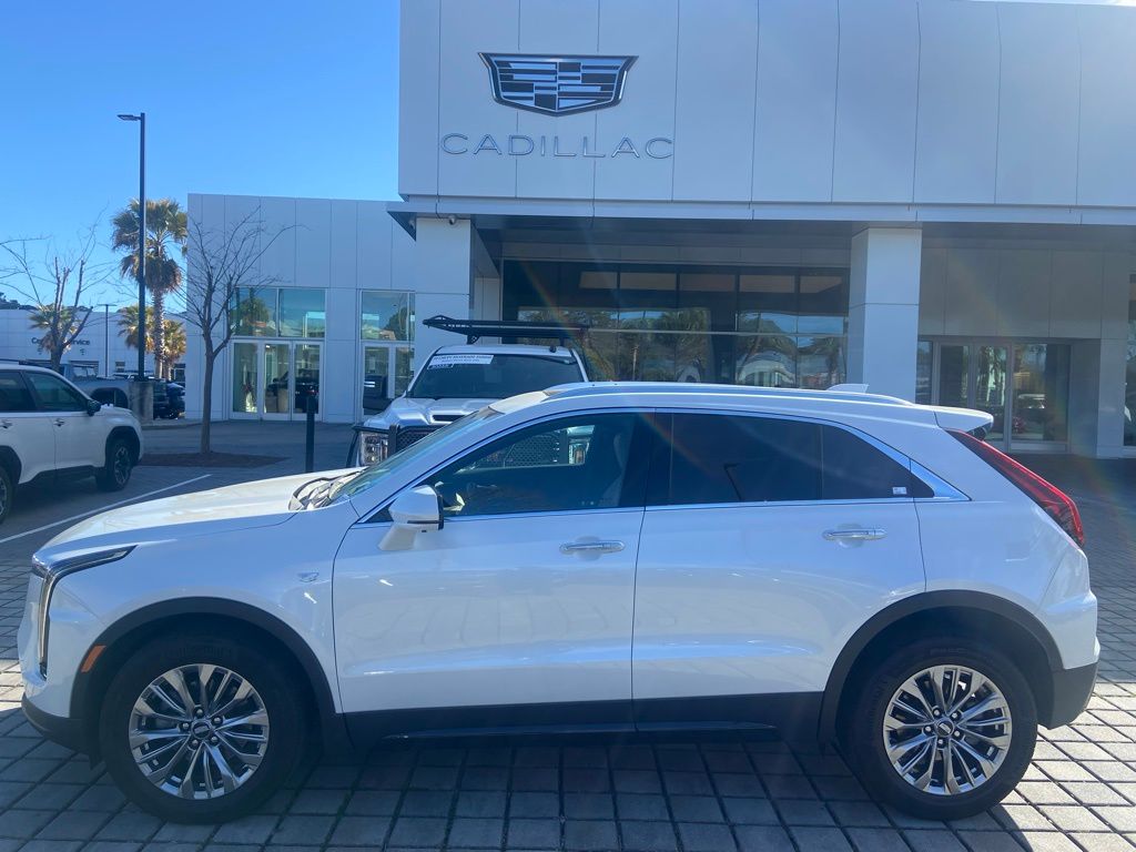 2025 Cadillac XT4 Premium Luxury FWD