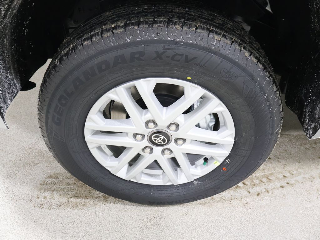 View vehicle photo 7