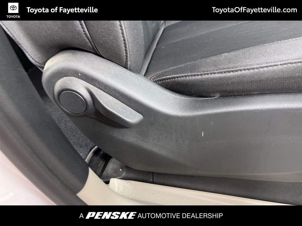 Thumbnail: 2018 Chrysler Pacifica - 6