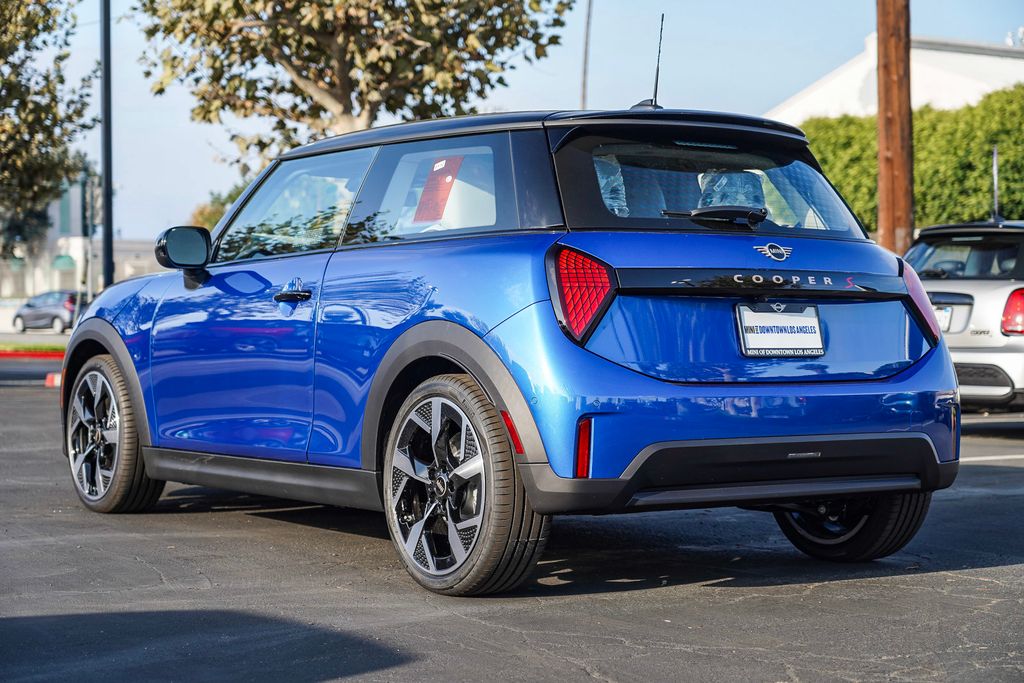 2025 MINI Cooper S  6