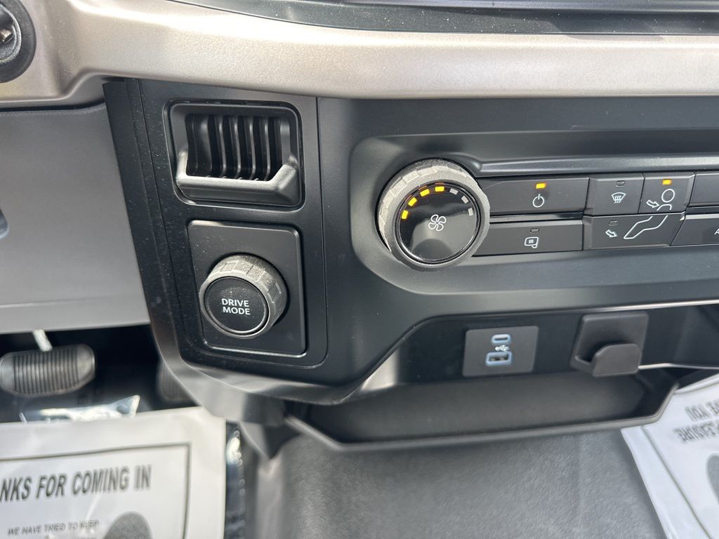 2023 Oxford White Ford F-150 XL RWD Truck