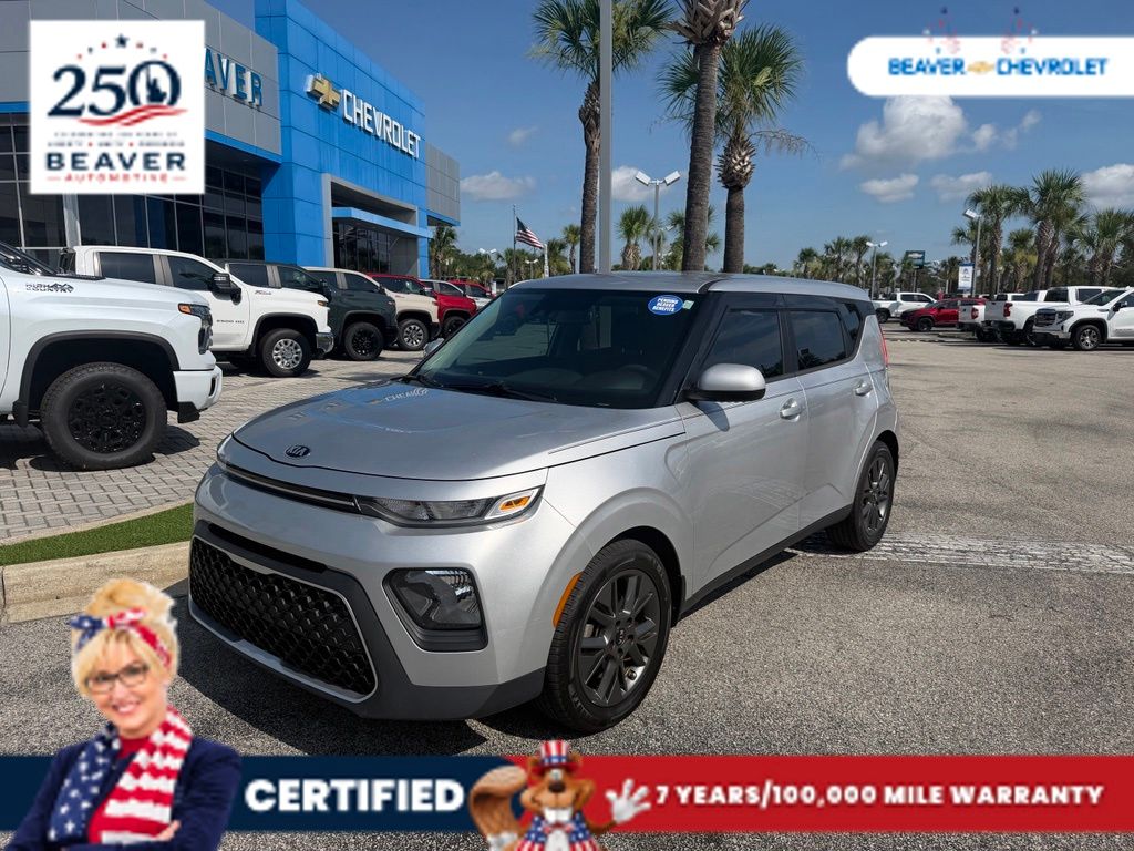 Sparkling Silver 2021 Kia Soul SUV / Crossover Front-Wheel Drive Continuously Variable Transmission