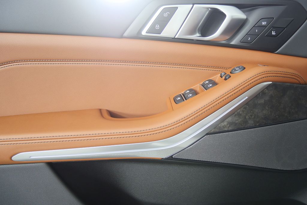 Thumbnail: 2026 BMW X5 - 9