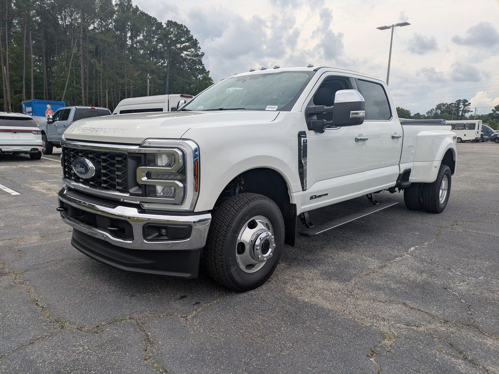 2026 Ford F-350 Super Duty LARIAT
