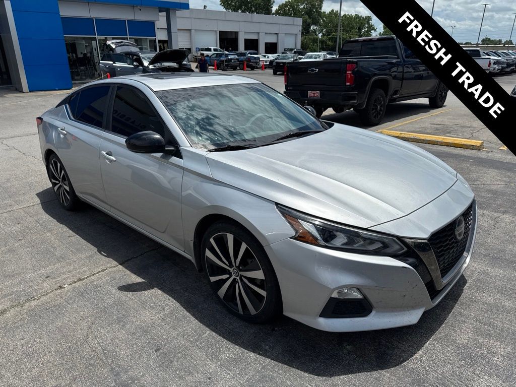 2019 Nissan Altima 2.0 SR FWD