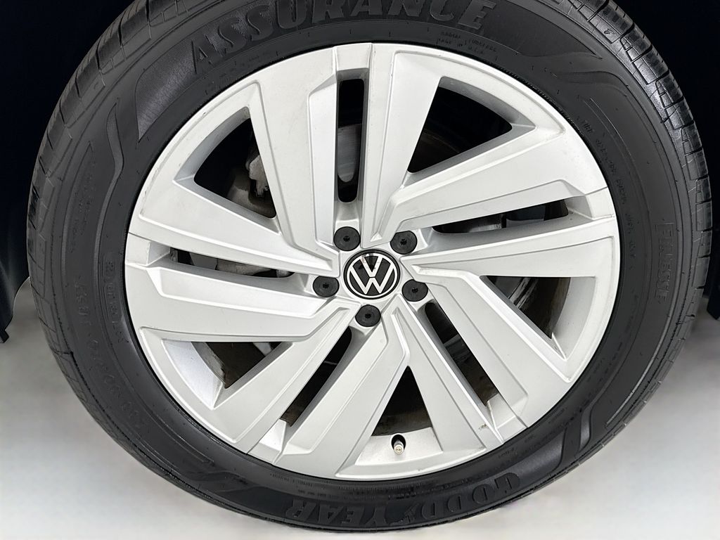 Thumbnail: 2023 Volkswagen Atlas - 28