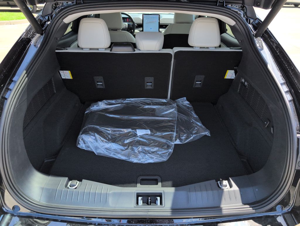 New 2026 Black Ford Premium image 27