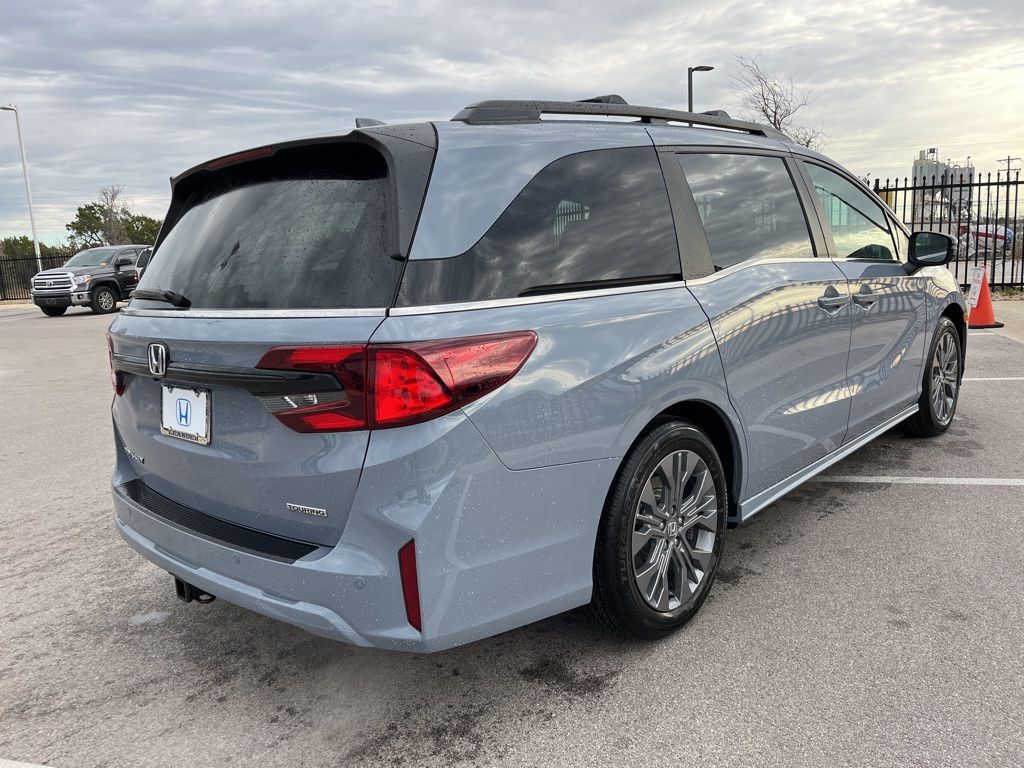 Thumbnail: 2026 Honda Odyssey - 3