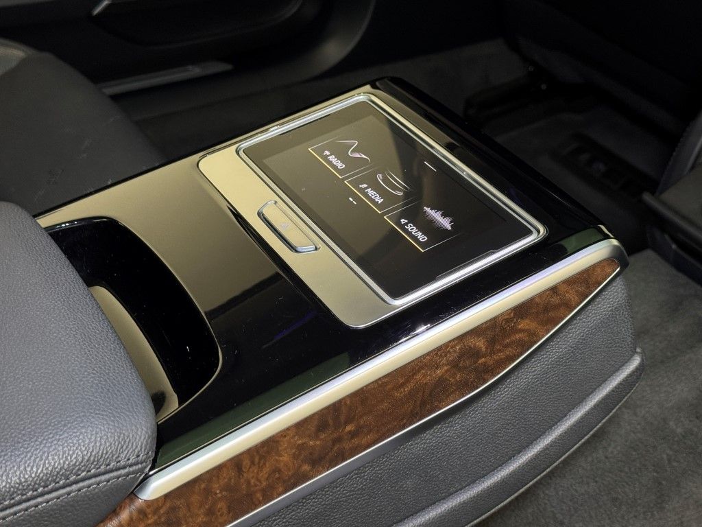 2021 Audi A8 L 28