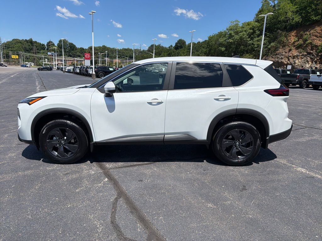 2026 Nissan Rogue SV AWD's photo