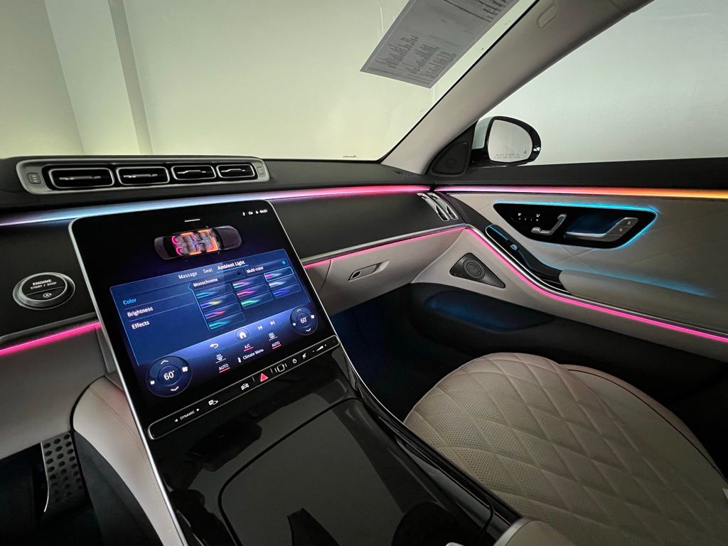 Thumbnail: 2024 Mercedes-Benz S-Class - 13