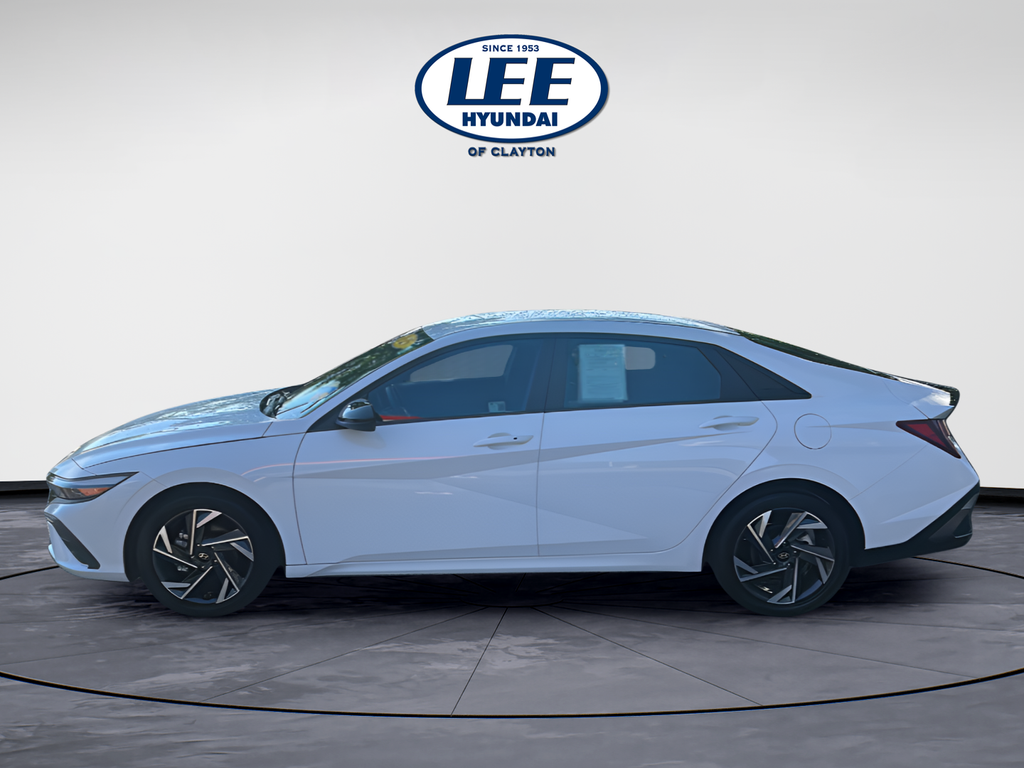 2025 Hyundai Elantra SEL - Photo 6