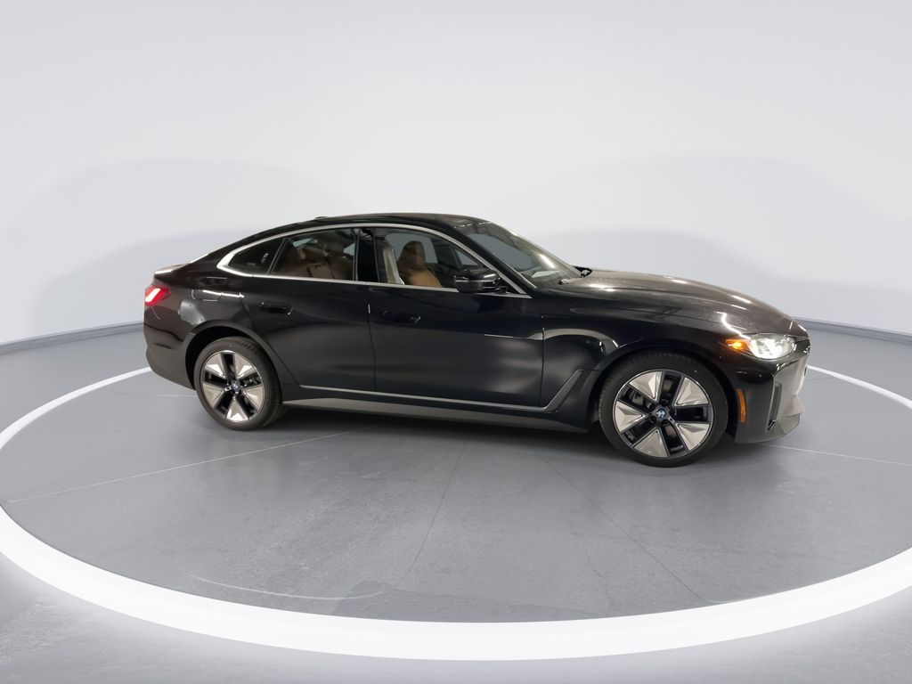 2025 BMW i4 xDrive40 9